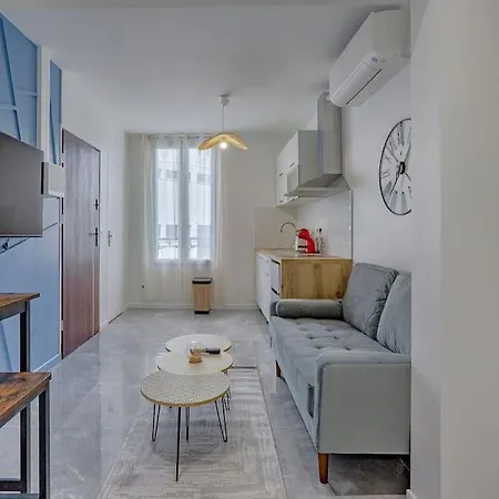 Moderne Et Equipe Porte De Paris